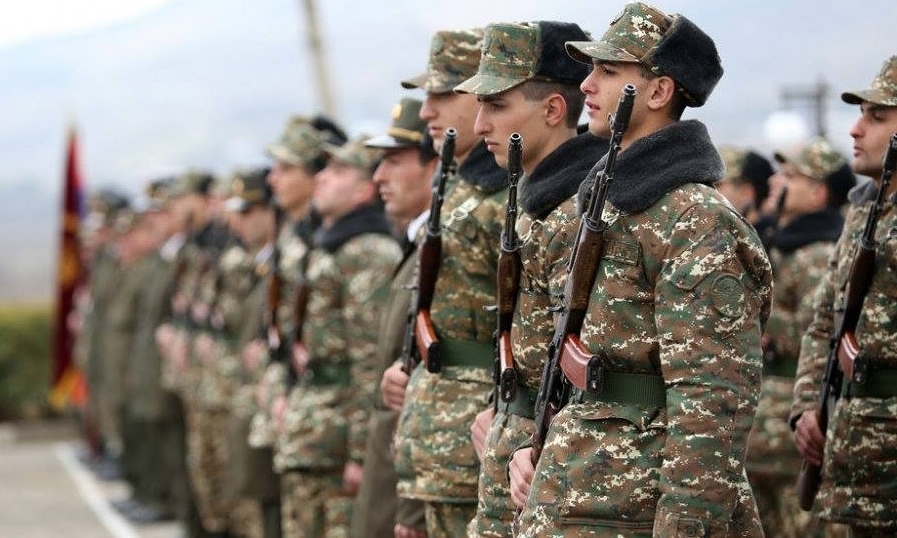 Ermənistan Müdafiə Nazirliyinin 1000-dən çox əməkdaşı işdən çıxarılacaq