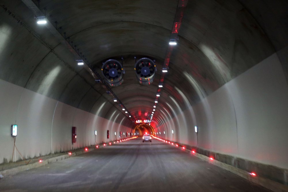 Balkanlarda ən uzun tunelin inşasına başlanıldı