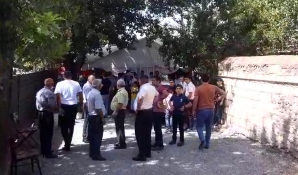 Daha beş toyda karantin qaydaları pozuldu