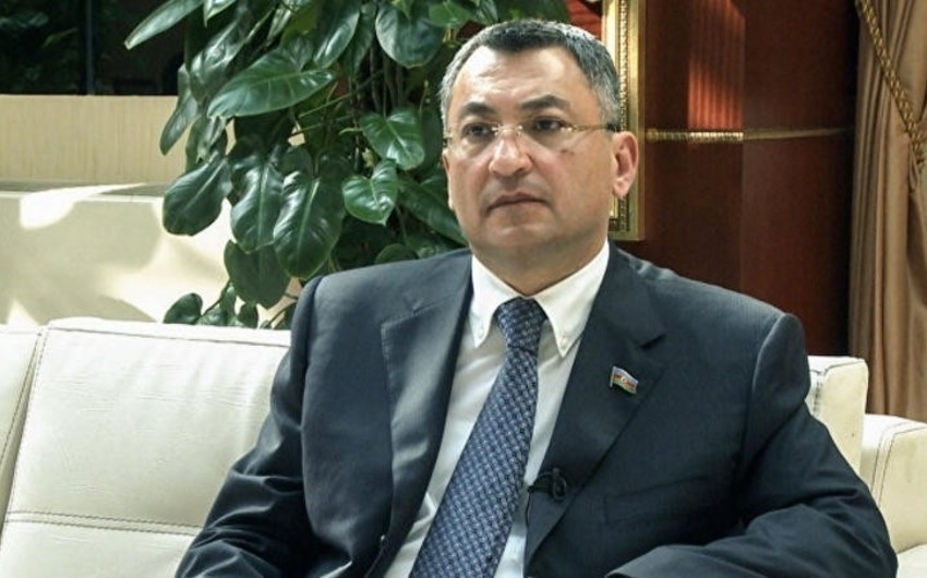 Rövşən Rzayev fransalı jurnalistlərlə görüşüb