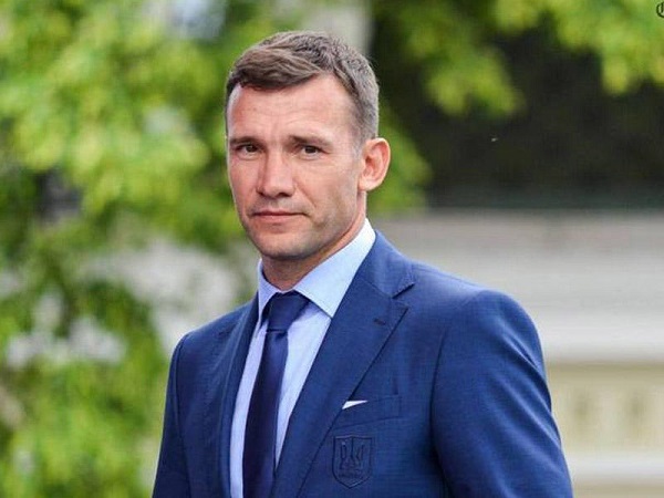 Şevçenko millidən ayrıldı 