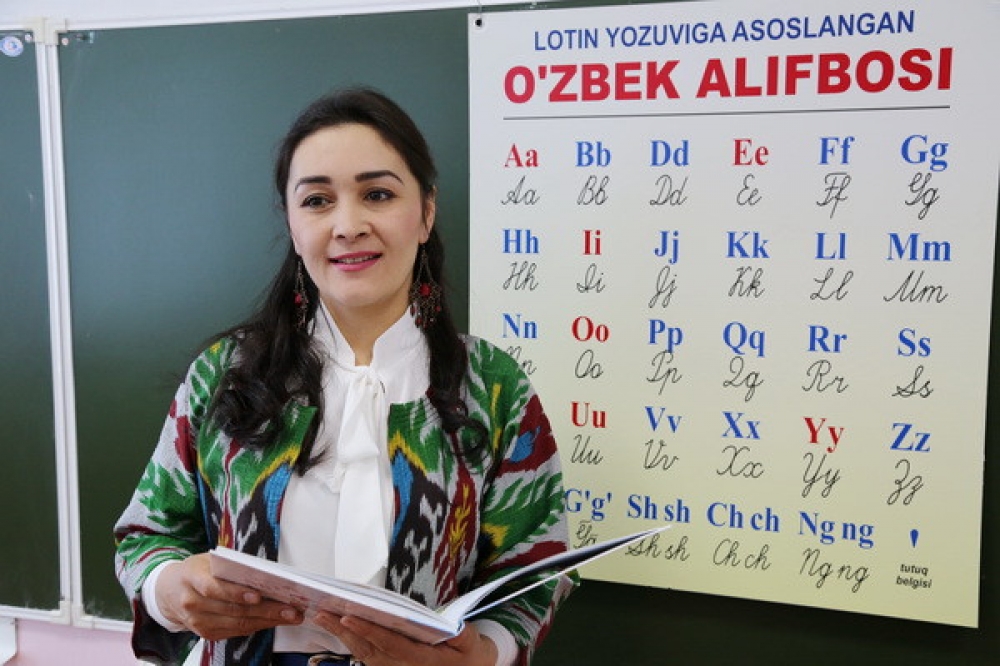 Özbəkistan latın əlifbasına keçdi    