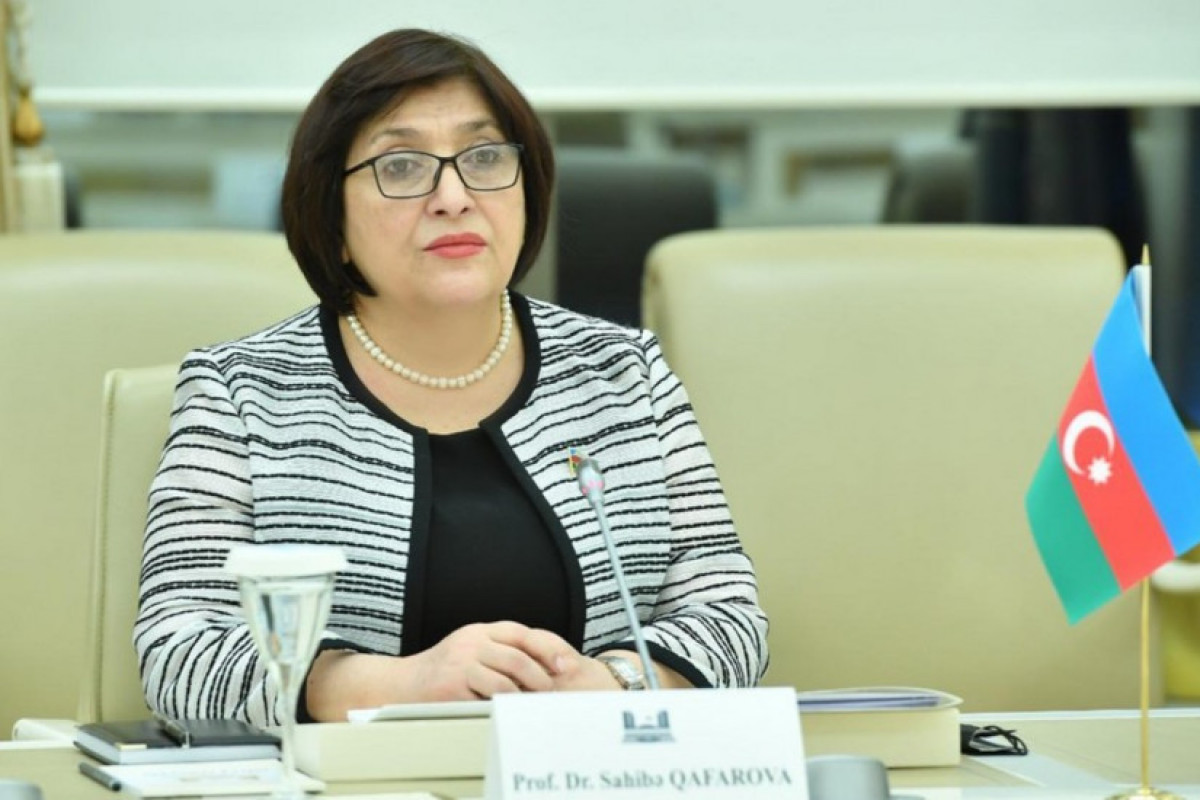 Sahibə Qafarova İrana gedir