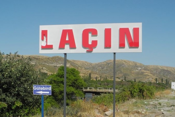 Laçın şəhərinə daxil olmadan yeni yol çəkilir  