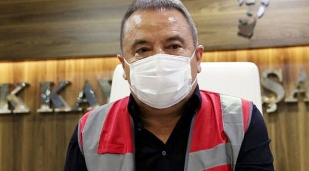 Bələdiyyə sədri yanğına görə xəstəxanalıq oldu