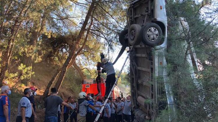 Türkiyədə avtobus qəzası: 6 ölü, 11 yaralı