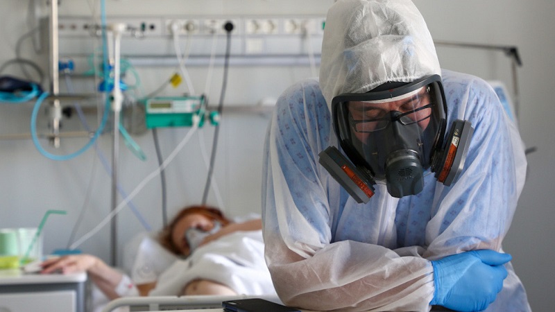 Rusiyada koronavirus xəstələri oksigen çatışmazlığından ÖLDÜ