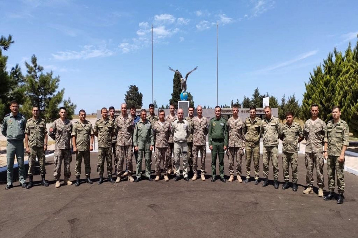 Hərbçilərimiz Türkiyədə təlimlərdə iştirak edir