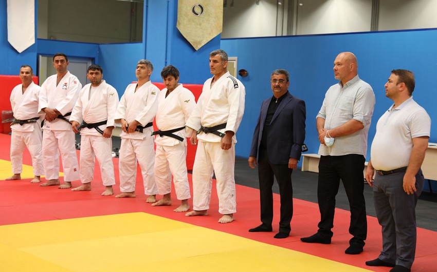 Millimizin yeni məşqçiləri təqdim olundu