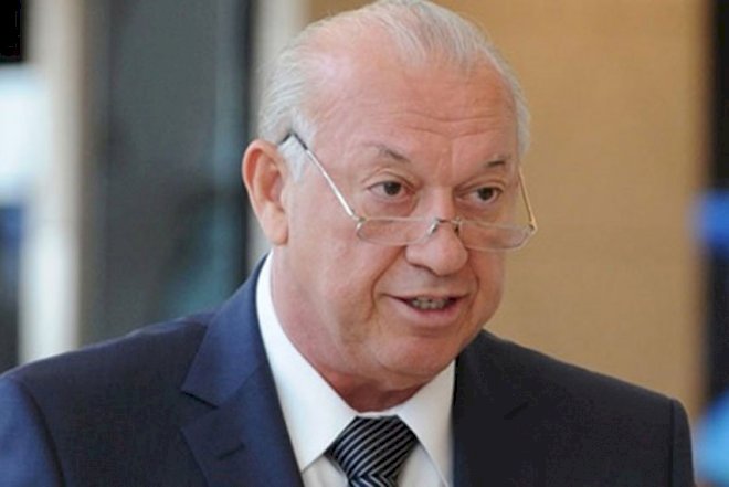 Cahangir Əsgərov baş məşqçiləri Federasiyadan qovdu