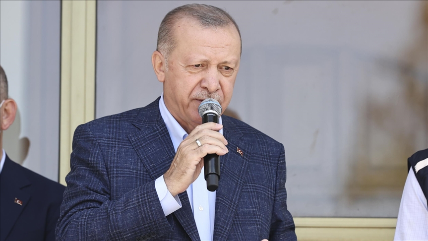  Ərdoğan sel qurbanlarının dəfninə qatıldı 