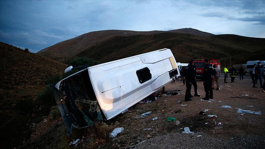 Türkiyədə avtobus qəzası - 29 nəfər yaralandı