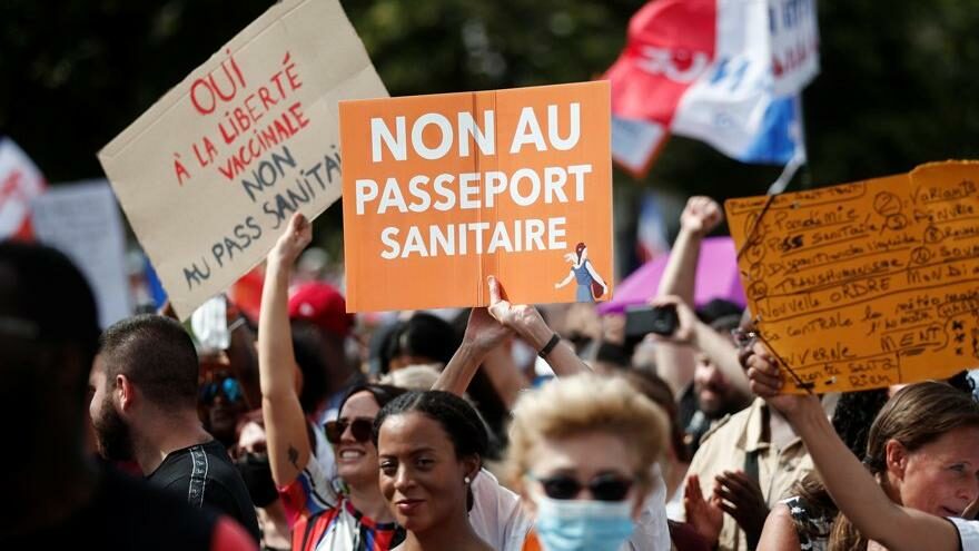 Fransa çalxalanır: sanitar pasportlara etiraz 