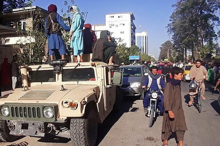 “Taliban” Əfqanıstan İslam Əmirliyi elan edir, əhali Kabildən qaçır