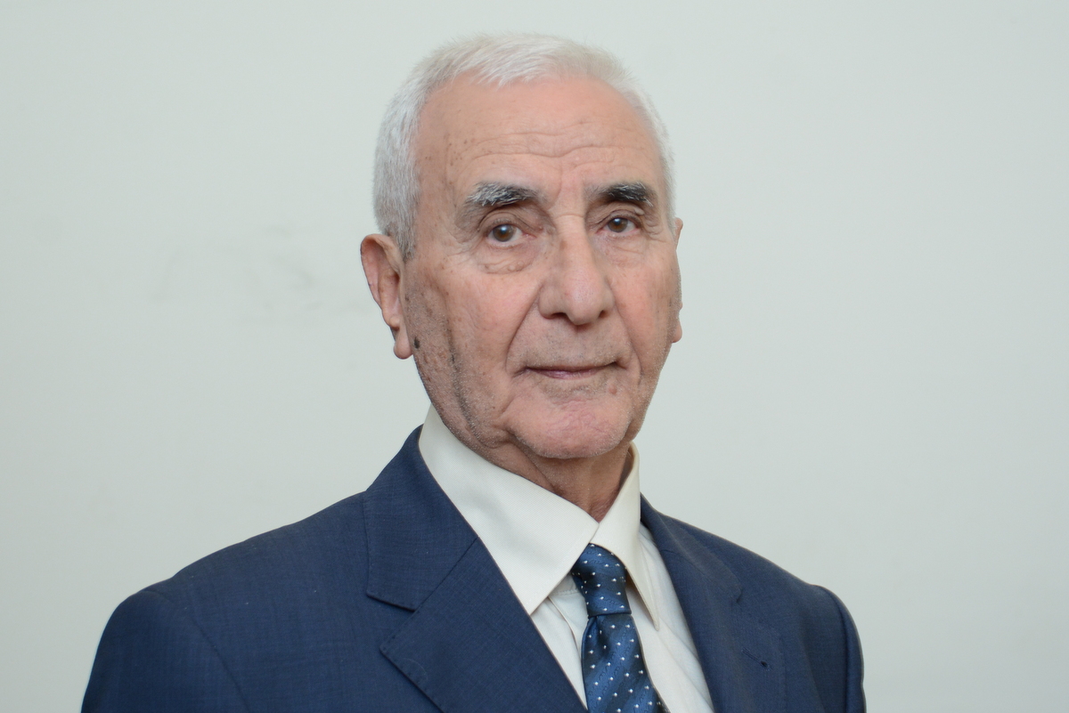 Bakıda Universitet müəllimi vəfat edib  