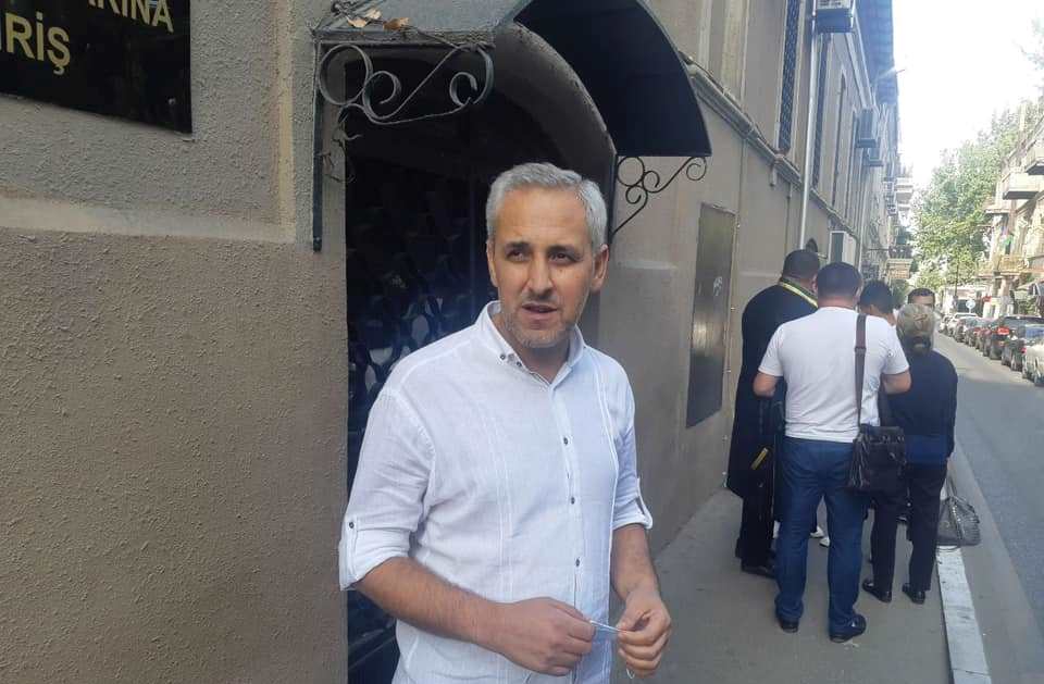 Jurnalist Niyaz Niftiyev azadlığa buraxıldı - FOTO