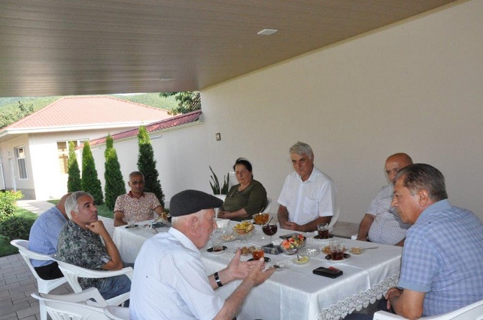 Deputat iki kəndin sakinləri ilə görüşdü 