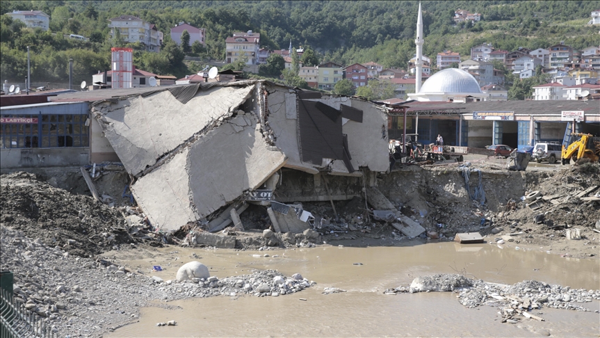 Türkiyədə sel fəlakətində ölənlərin sayı 82-yə çatdı