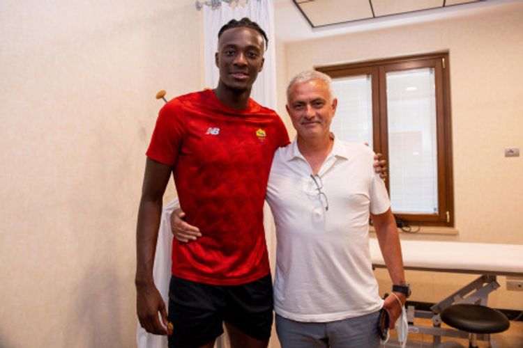 Maurinyonun ən bahalı transferi