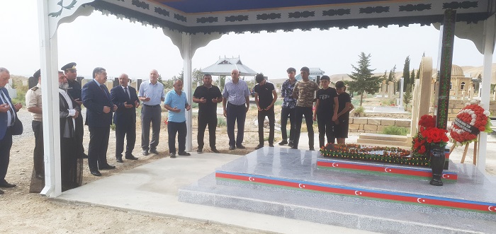 Doğum günündə şəhidlər məzarı başında anıldı