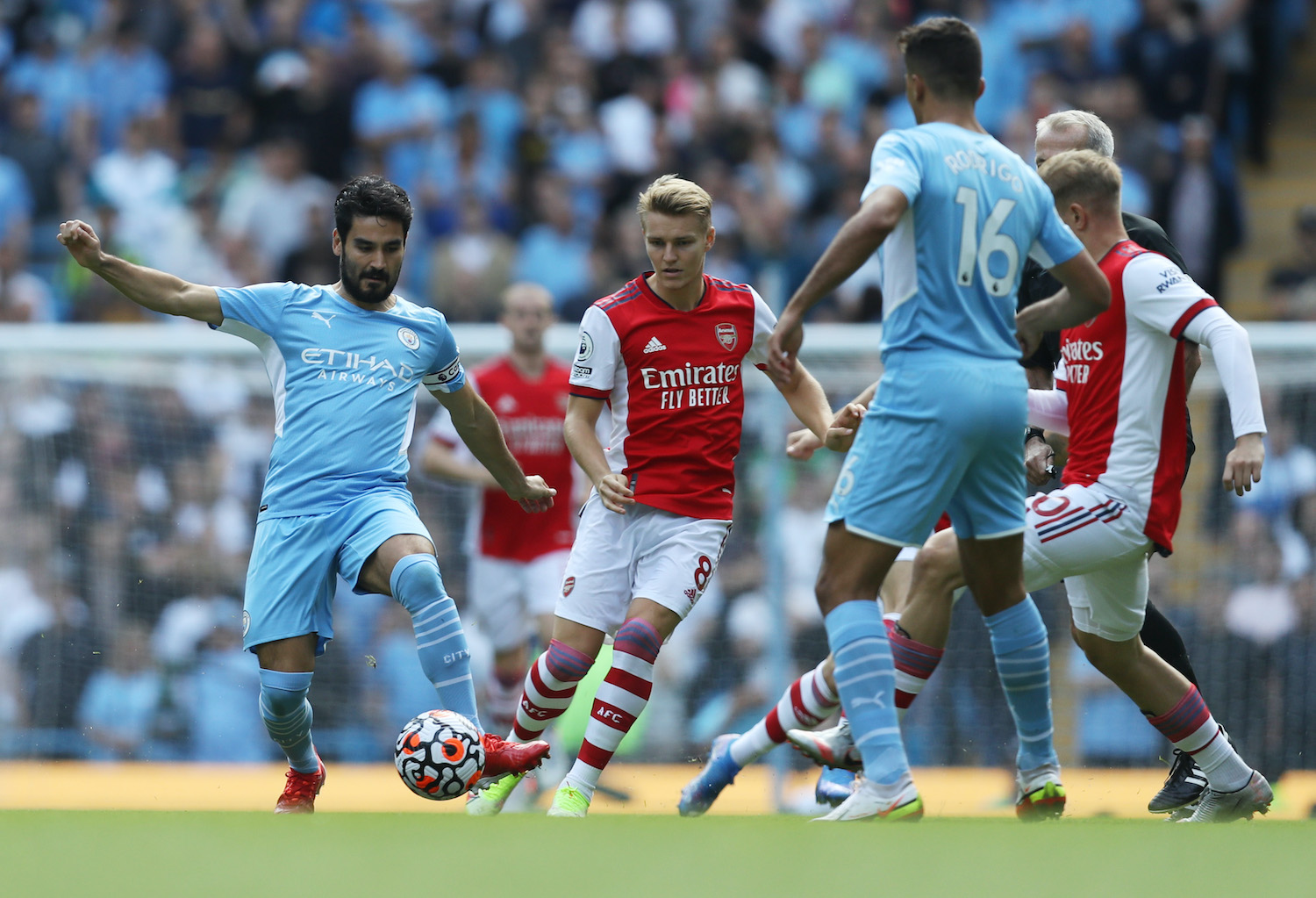“Mançester Siti” “Arsenal”ı darmadağın etdi