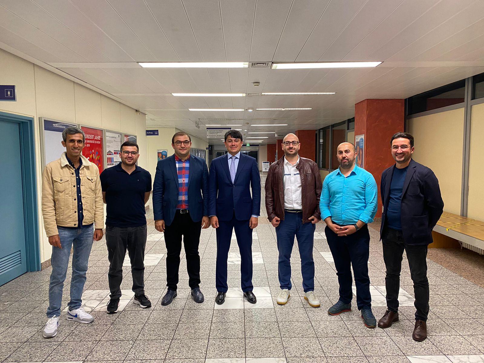 Xaricdəki gənclərimizə böyük qayğı: Kölndə 3 saatlıq görüş 