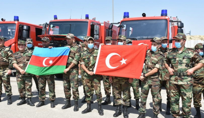 Türkiyədə yanğınları söndürən FHN-çilər təltif edildi - SİYAHI