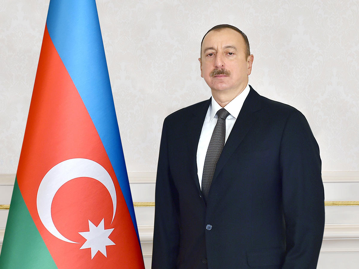 İlham Əliyev Vyetnam prezidentini təbrik etdi
