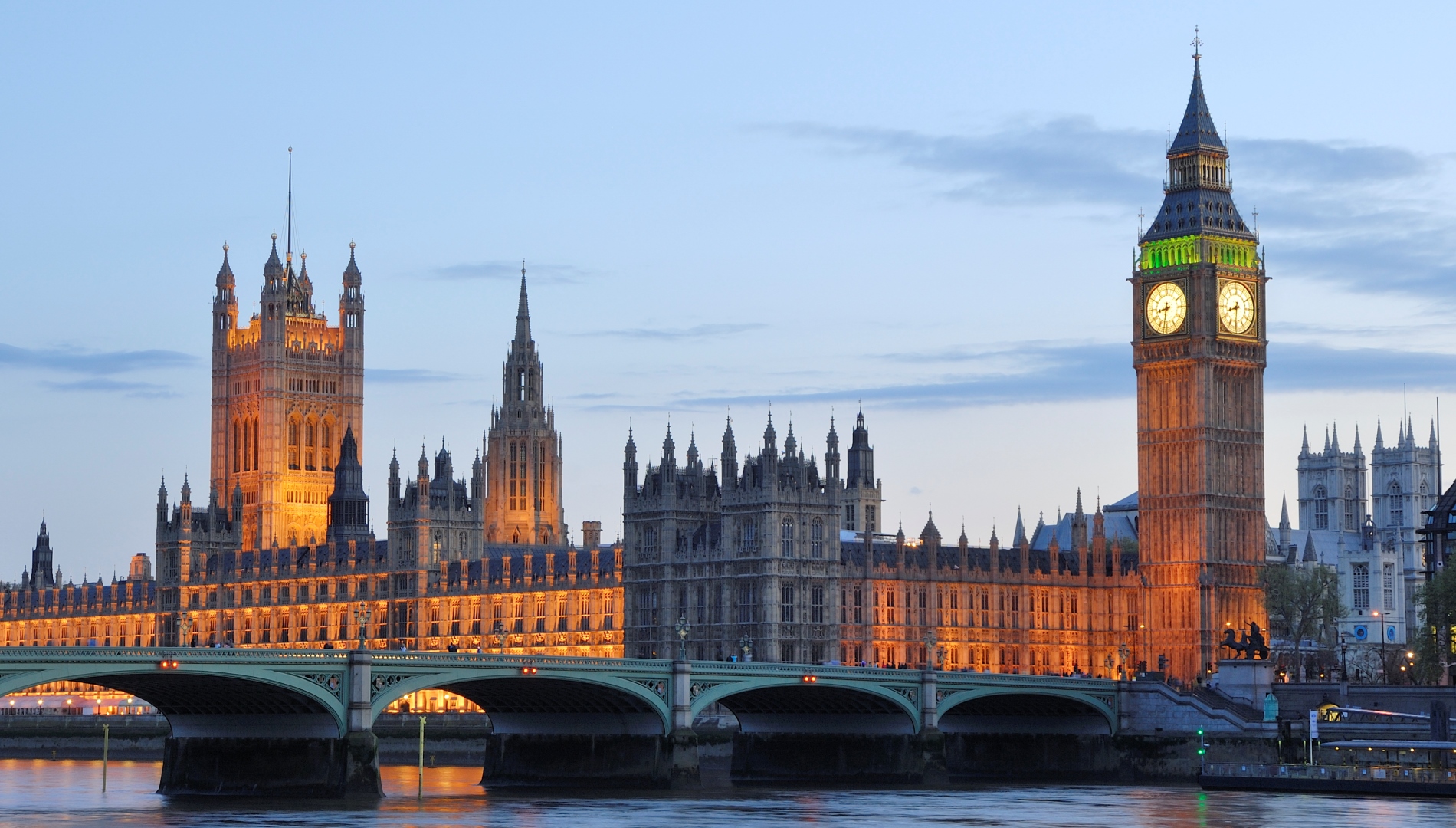 Britaniya Azərbaycana yardım ayırdı