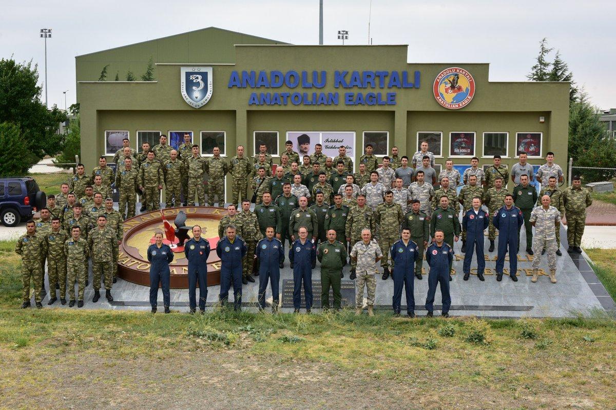 Türkiyə MN-dən pilotlarımızla bağlı paylaşım - FOTO