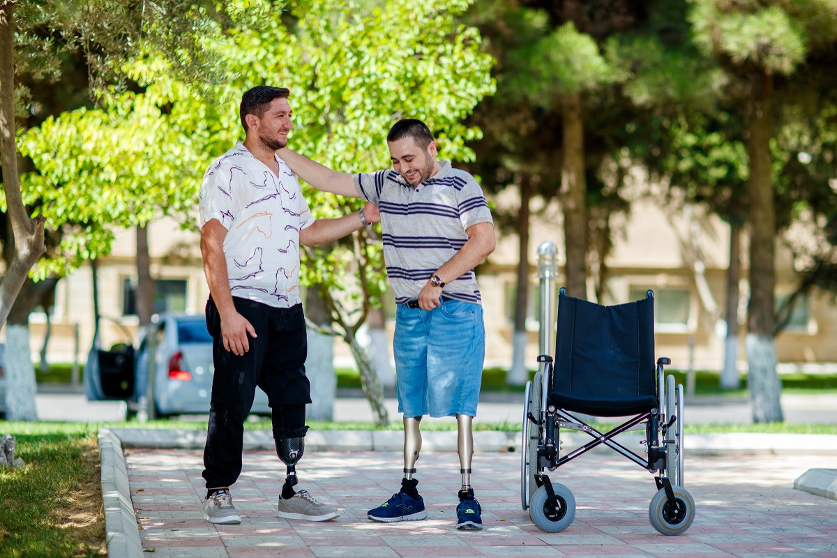 Daha iki qazi protezlə təmin edildi