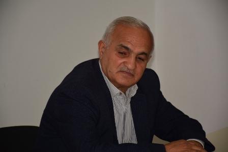 Tanınmış rəssam vəfat etdi - FOTO