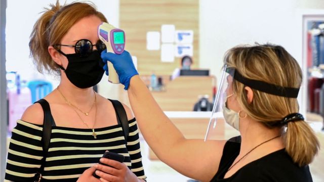 Rusiyada virusa yoluxanların sayı 7 milyonu ötdü