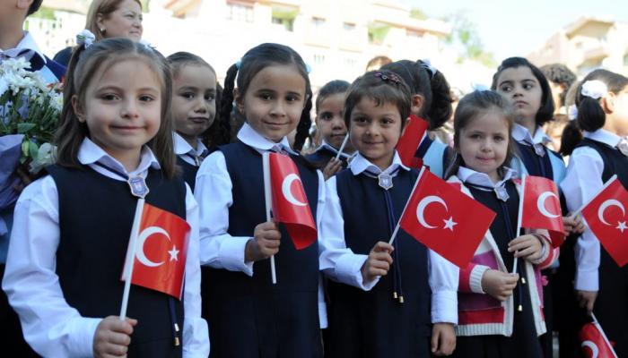 Türkiyədə dərslər əyani formada BAŞLADI
