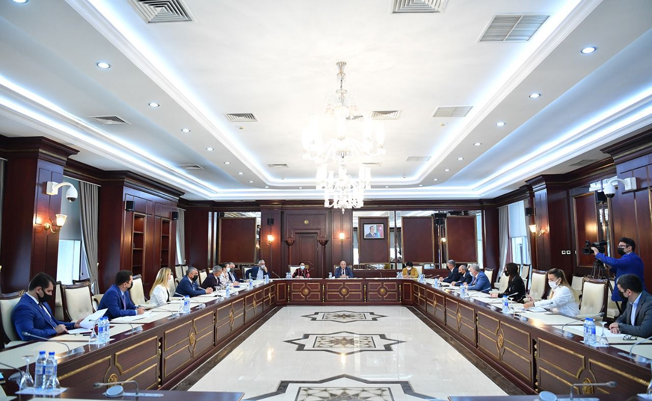 Bu qanun layihələri plenar iclasa tövsiyə olundu 