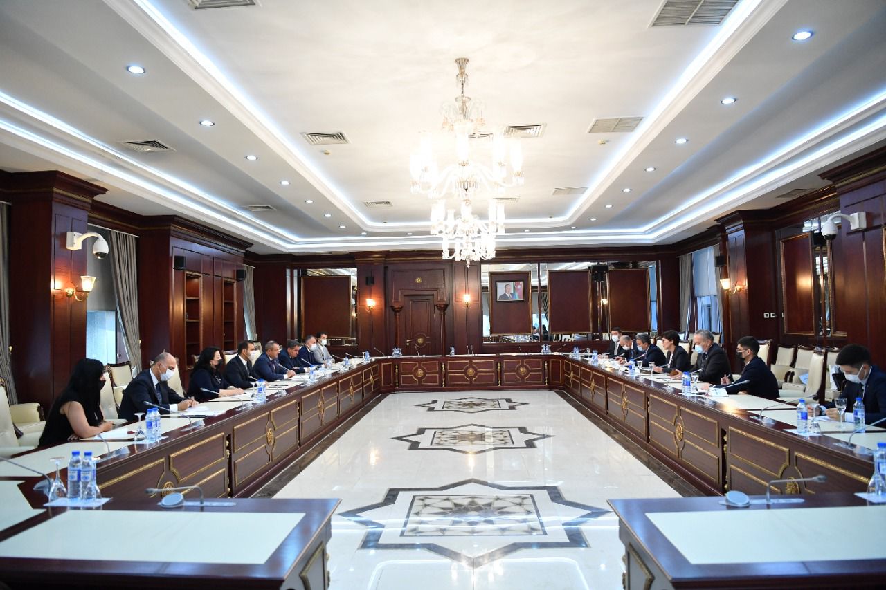 Qazaxıstan Parlamentinin komitə sədri Milli Məclisdə