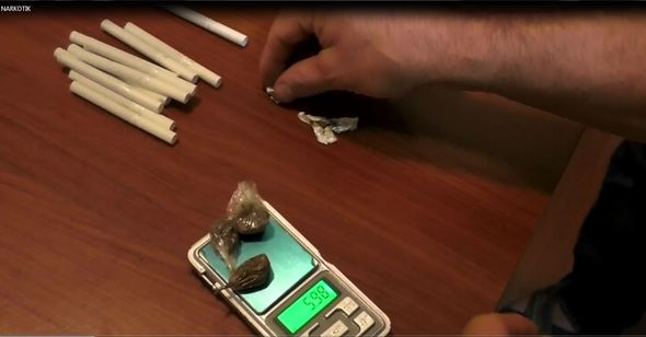 Polis əməliyyat keçirdi - Narkotacirləi saxlanıldı