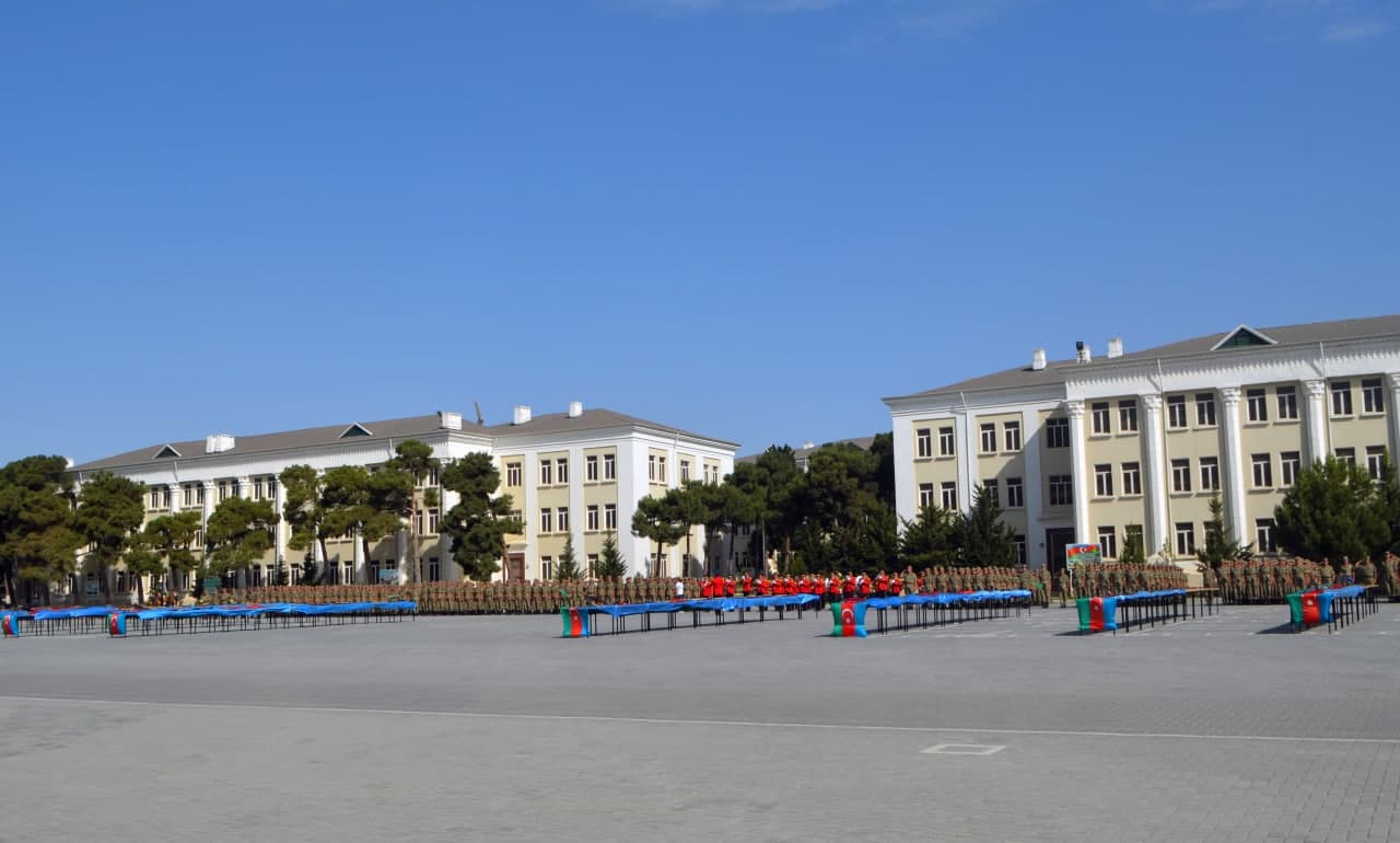 Hərbi Məktəbdə andiçmə mərasimi keçirildi - FOTOLAR