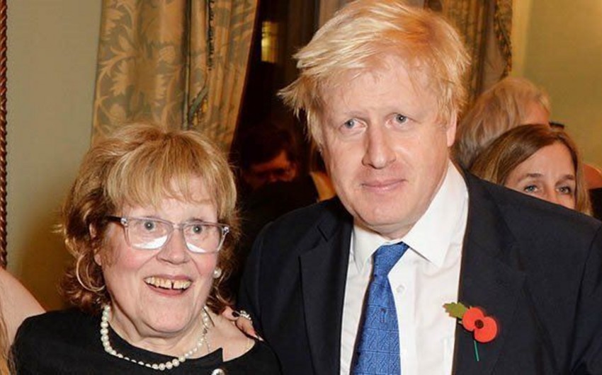 Boris Consonun anası vəfat etdi