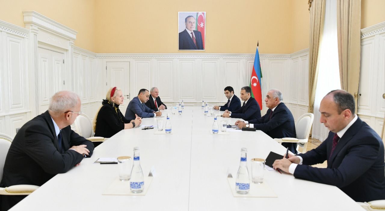 Əli Əsədov Beynəlxalq Astronavtika Federasiyasının prezidenti ilə görüşüb