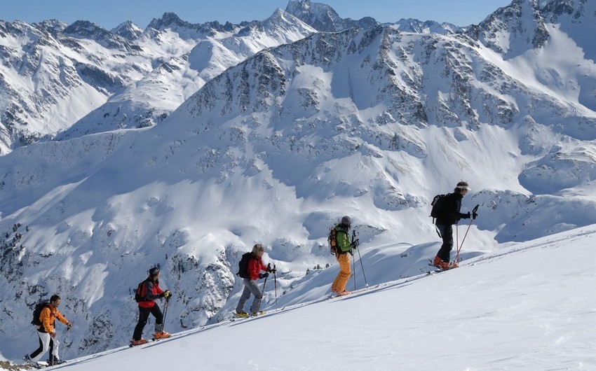 Elbrus dağında 5 alpinist həlak oldu  