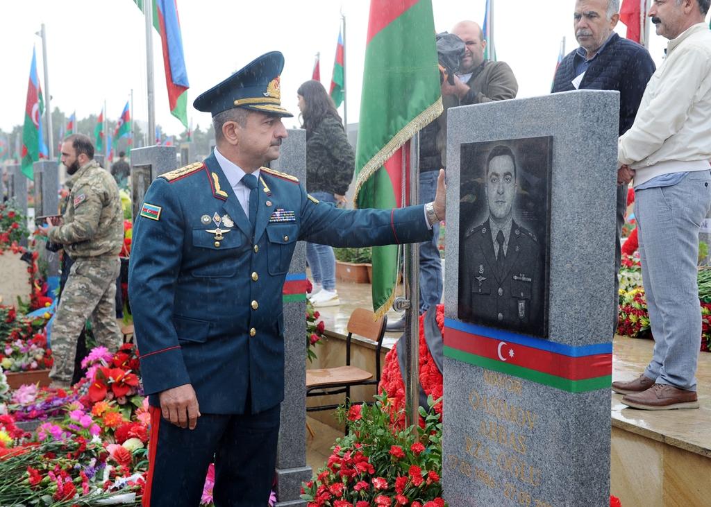 Generallar İkinci Şəhidlər xiyabanını ziyarət etdilər - FOTOLAR