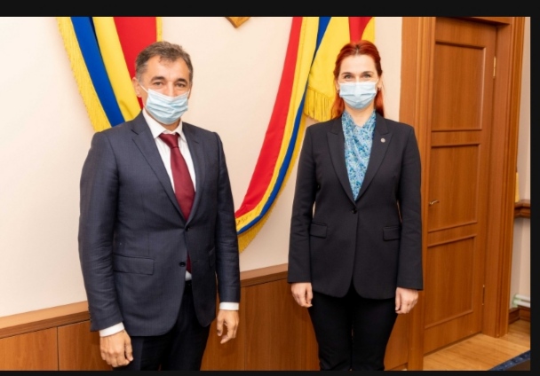 Səfir Moldovanın daxili işlər naziri ilə görüşdü