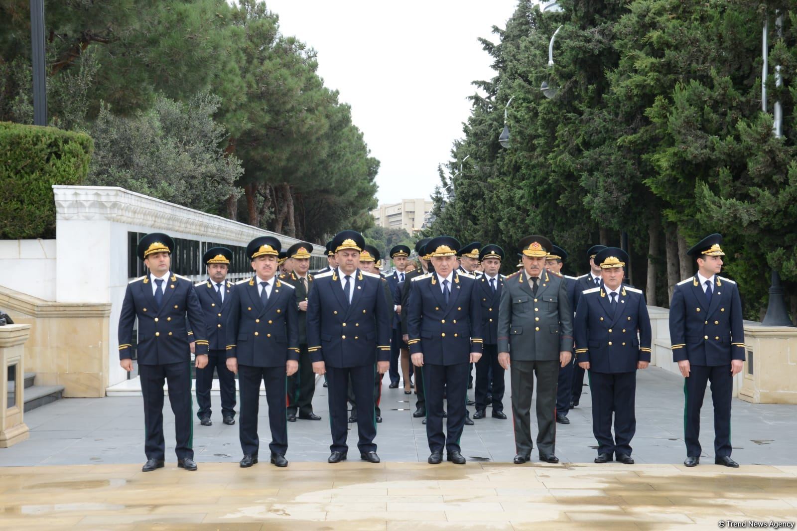 Prokurorlar Şəhidləri ziyarət etdilər - FOTOLAR