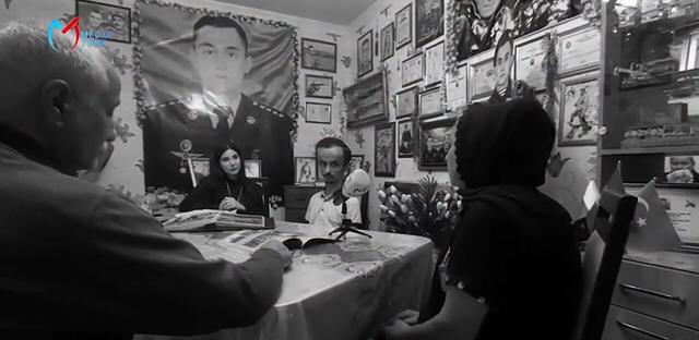 “Ana, sənə baxa bilmirəm, gülməyim tutur” - gülüşü ilə yaddaşlarda qalan KAPİTAN