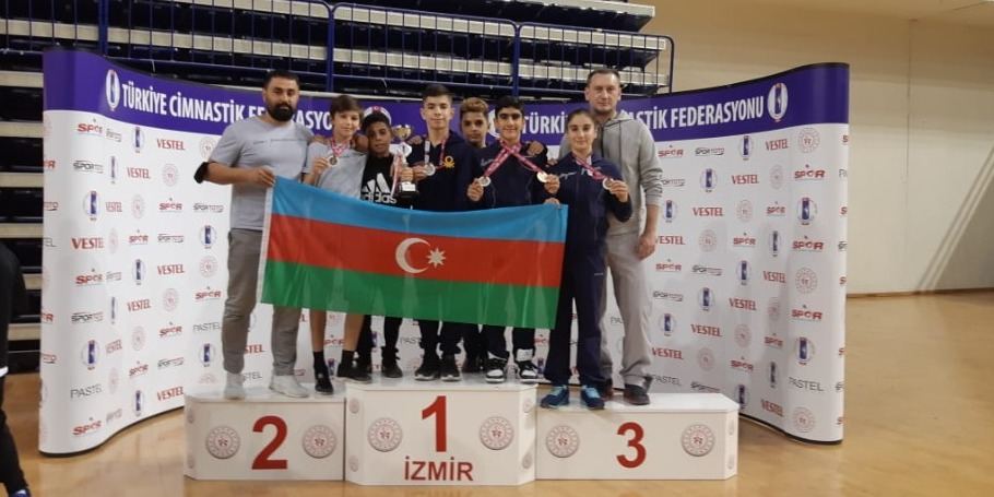 Gimnastlarımız 2 qızıl, 2 gümüş medal qazanıb