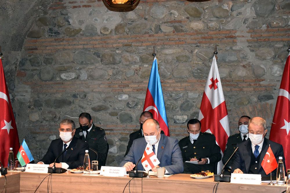 Üç ölkənin müdafiə nazirləri bir arada - FOTOLAR