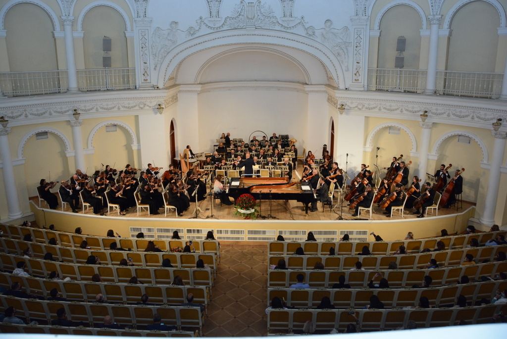 UNEC kollektivi üçün xüsusi KONSERT  