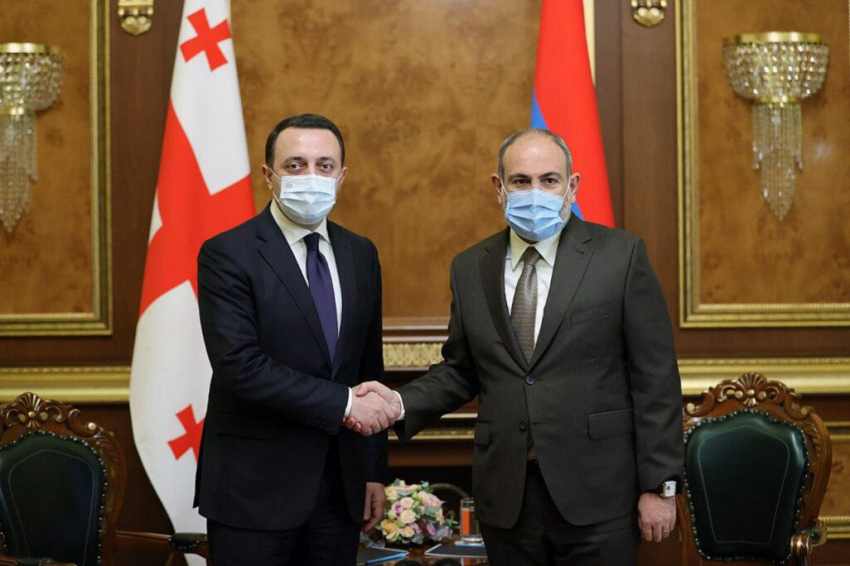 Paşinyan və Qaribaşvili arasında GÖRÜŞ