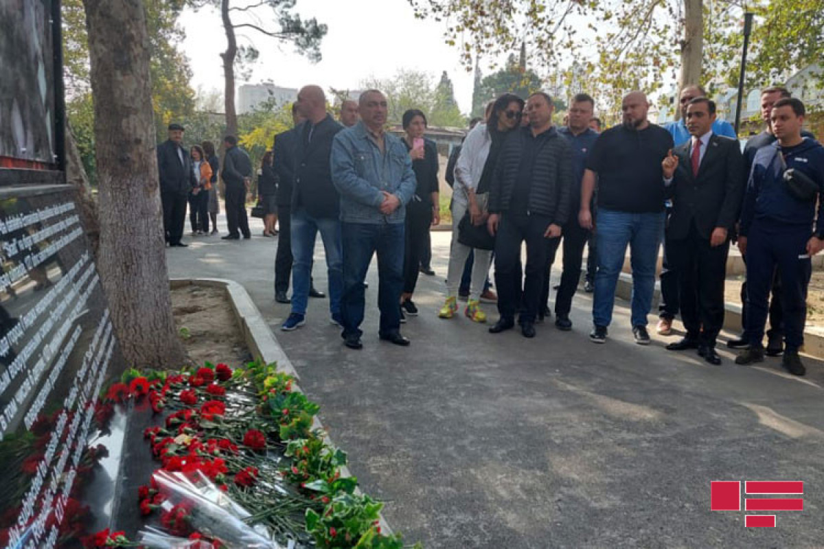 Ukraynalı deputatlar Gəncədə - FOTO